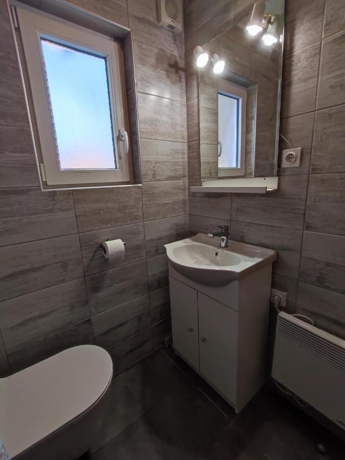 Zidanica-Vineyard Cottage Jakse Semic Luaran gambar