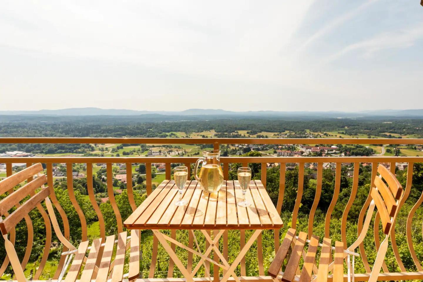 Zidanica-Vineyard Cottage Jakse Semic Luaran gambar